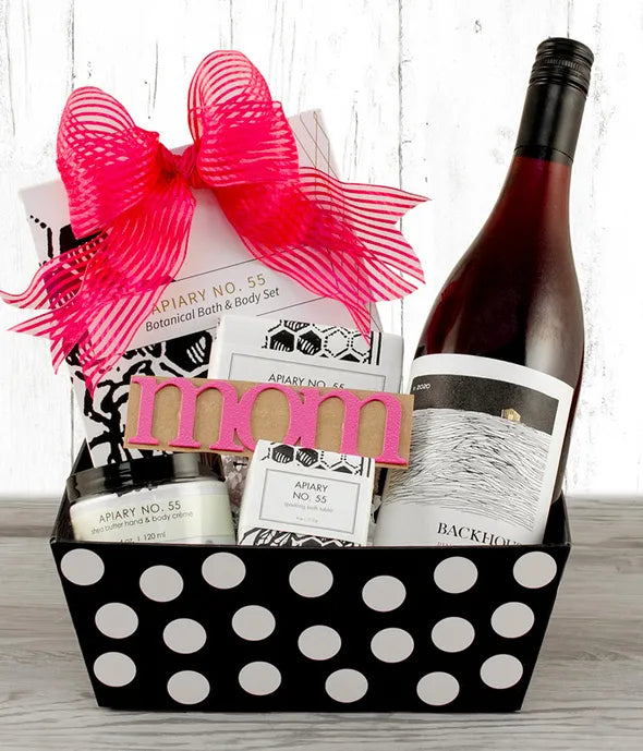 Red Wine & Spa Time Gift Basket - ROSE GARDEN