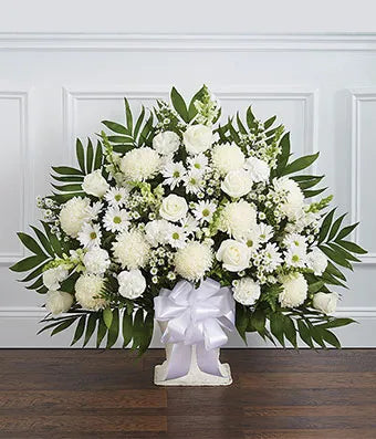 White Sympathy Floor Basket - ROSE GARDEN