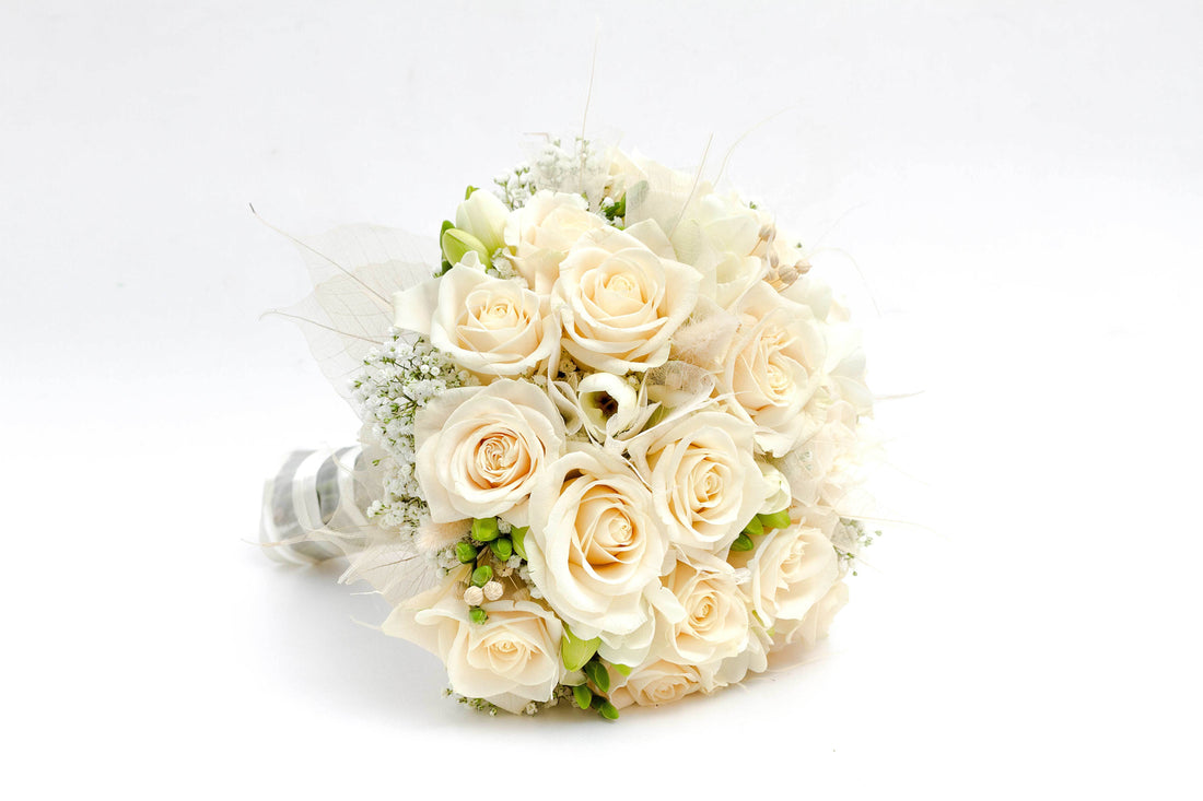 White Roses wedding bouquet - ROSE GARDEN